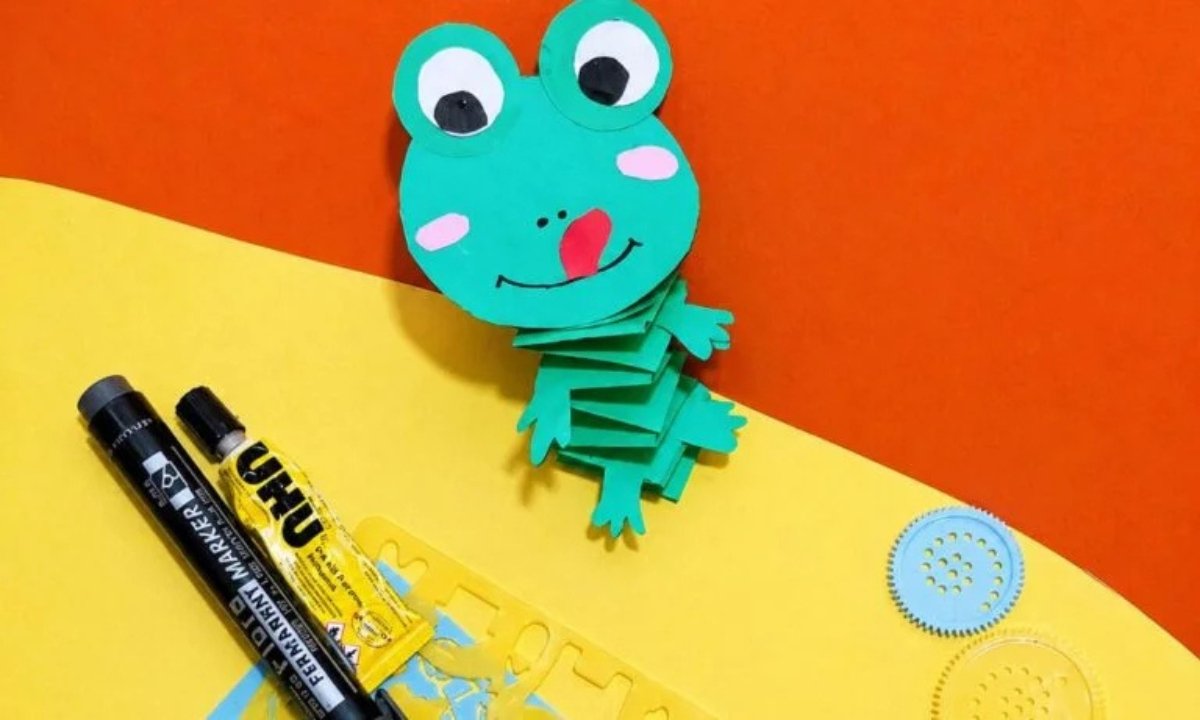 How to Make Frog With Paper